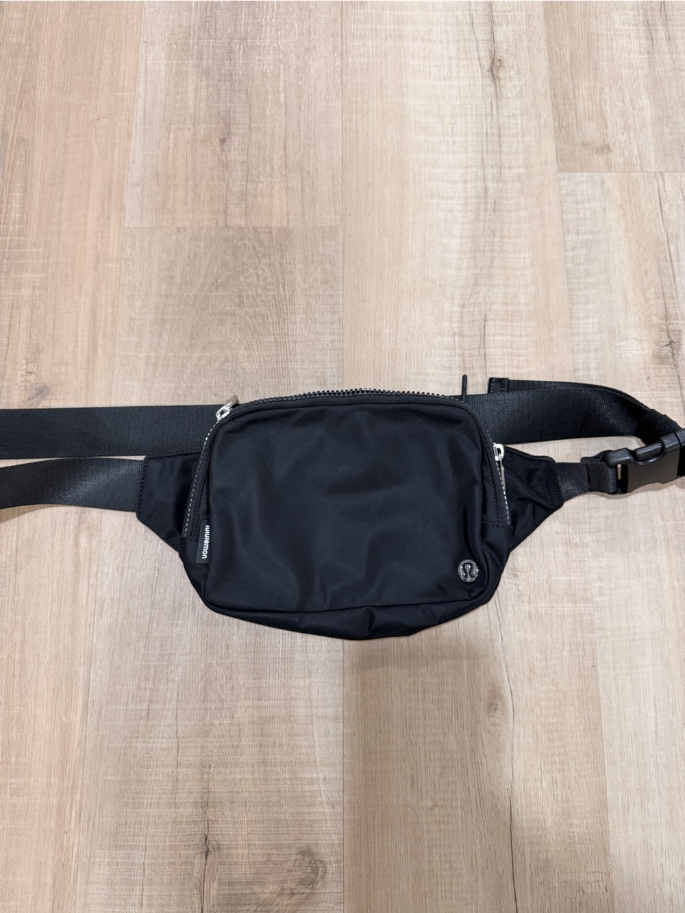 lululemon athletica Black Compact Waist Pack for Men